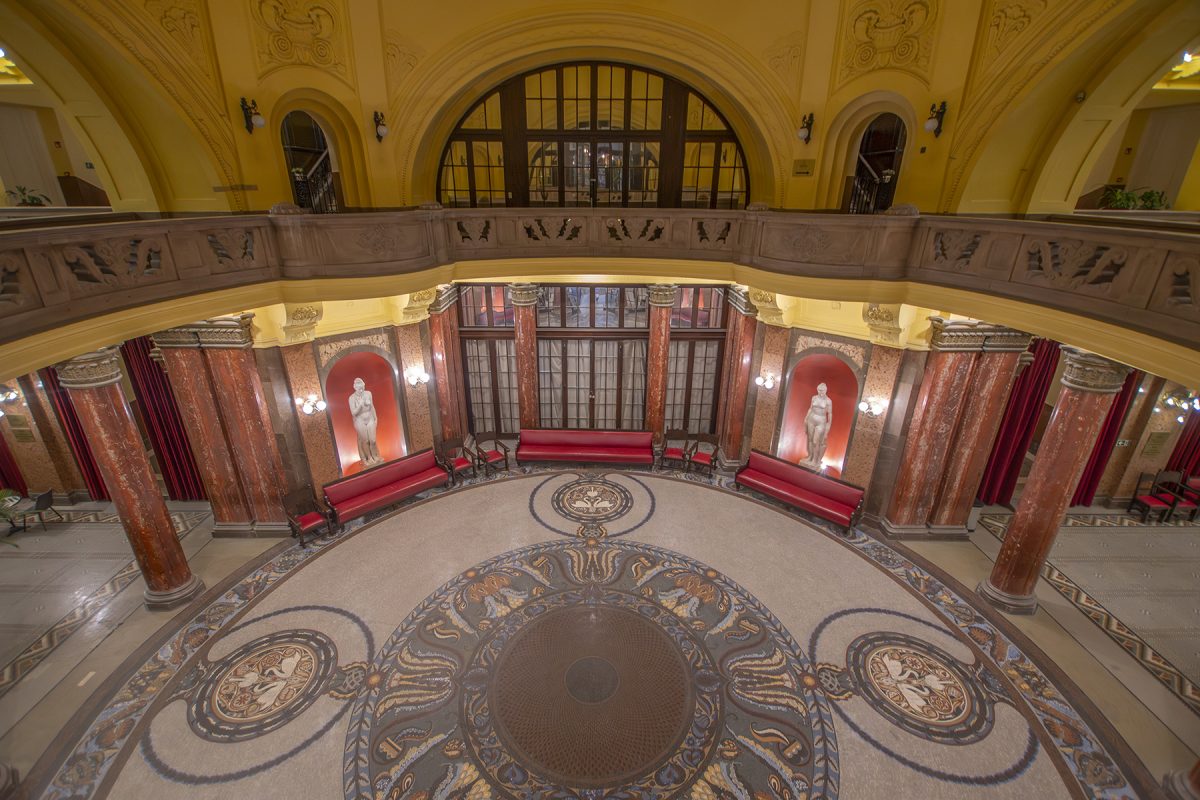 fürdő, termálvíz, Szent Gellért Gyógyfürdő, kikapcsolódás, felújítás, ideiglenes bezárás, Budapest, történelmi fürdő