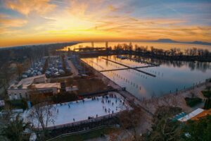 jégpálya, korcsolyapálya, Balaton, tél, kikapcsolódás, december